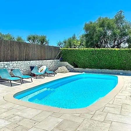 Magnifique Studio, Piscine, Parking 3*