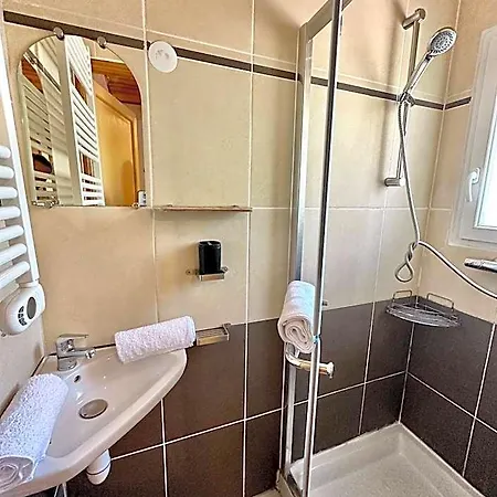 Magnifique Studio, Piscine, Parking 3*